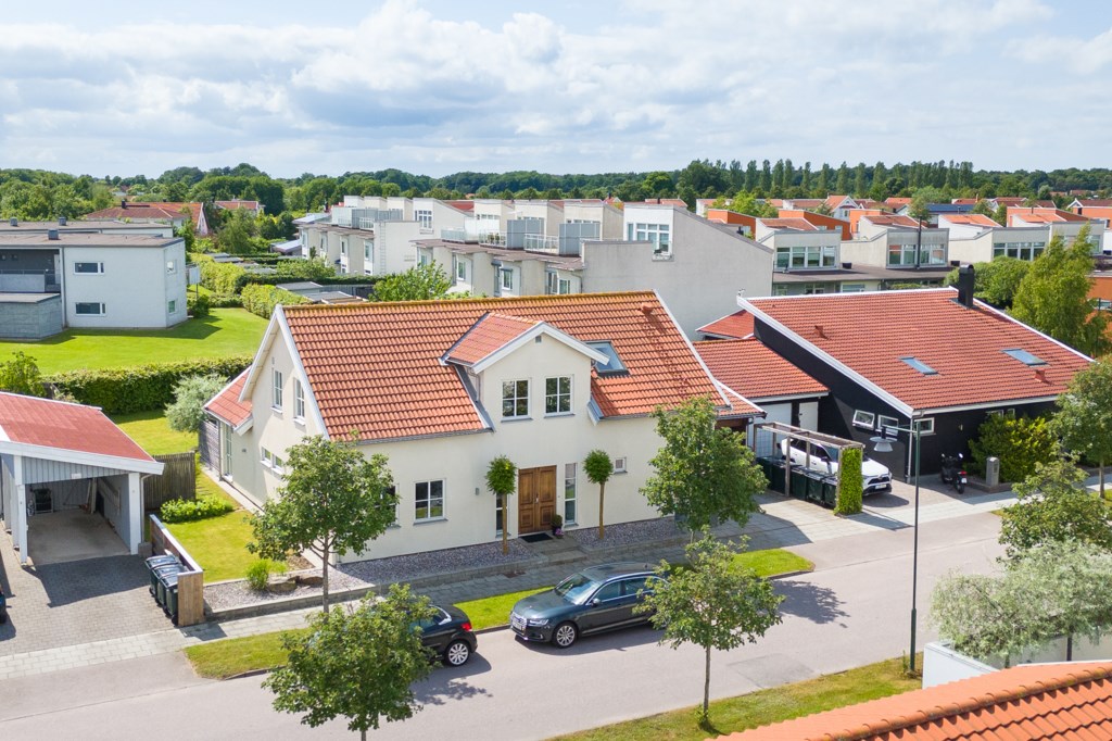 Ormvråksgatan 23